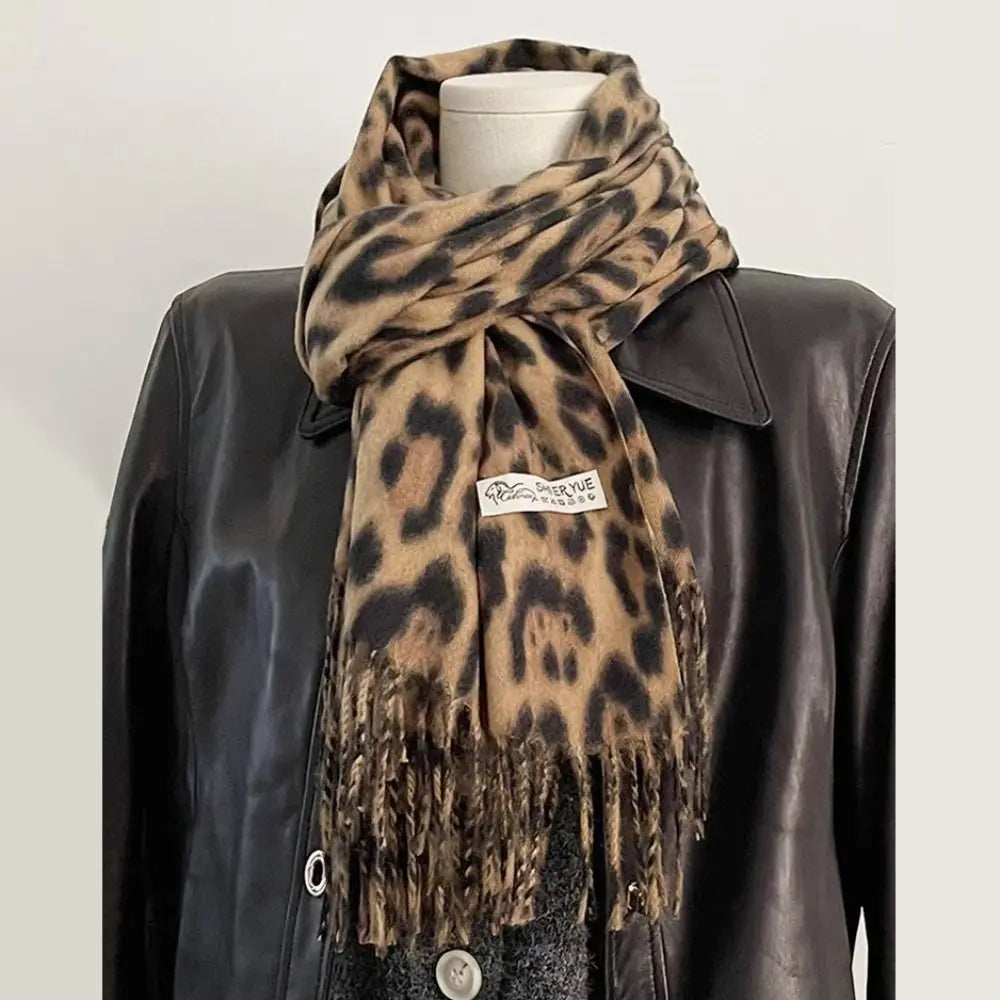 Vintage Leopard Tassels Shawl Imitation Cashmere Thickened Winter Warm Scarf Windproof Foulard Pashmina Hijabs for Women Man