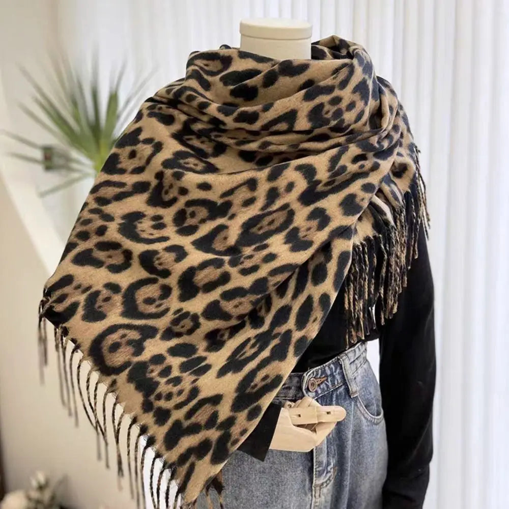 Vintage Leopard Tassels Shawl Imitation Cashmere Thickened Winter Warm Scarf Windproof Foulard Pashmina Hijabs for Women Man