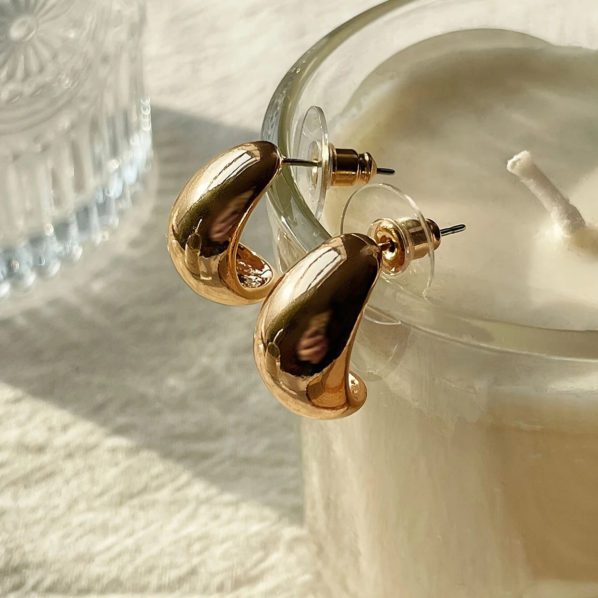 Vintage Smooth Metal Water Drop Stud Earrings Punk Aesthetic Geometry Hollow Tear Drop Earrings Women's Trend Party Ear Jewelry